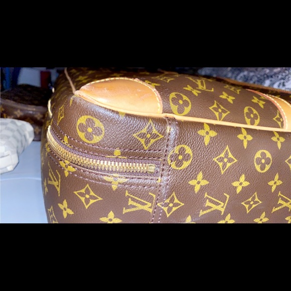 Louis Vuitton travel suitcase rare vintage style to add to your LV collection - Picture 7 of 11